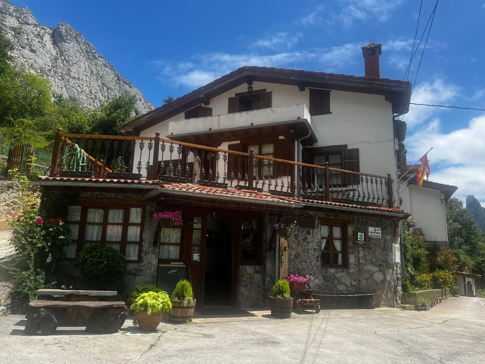 Hotel Rural El Sestil Dobres Esterno foto