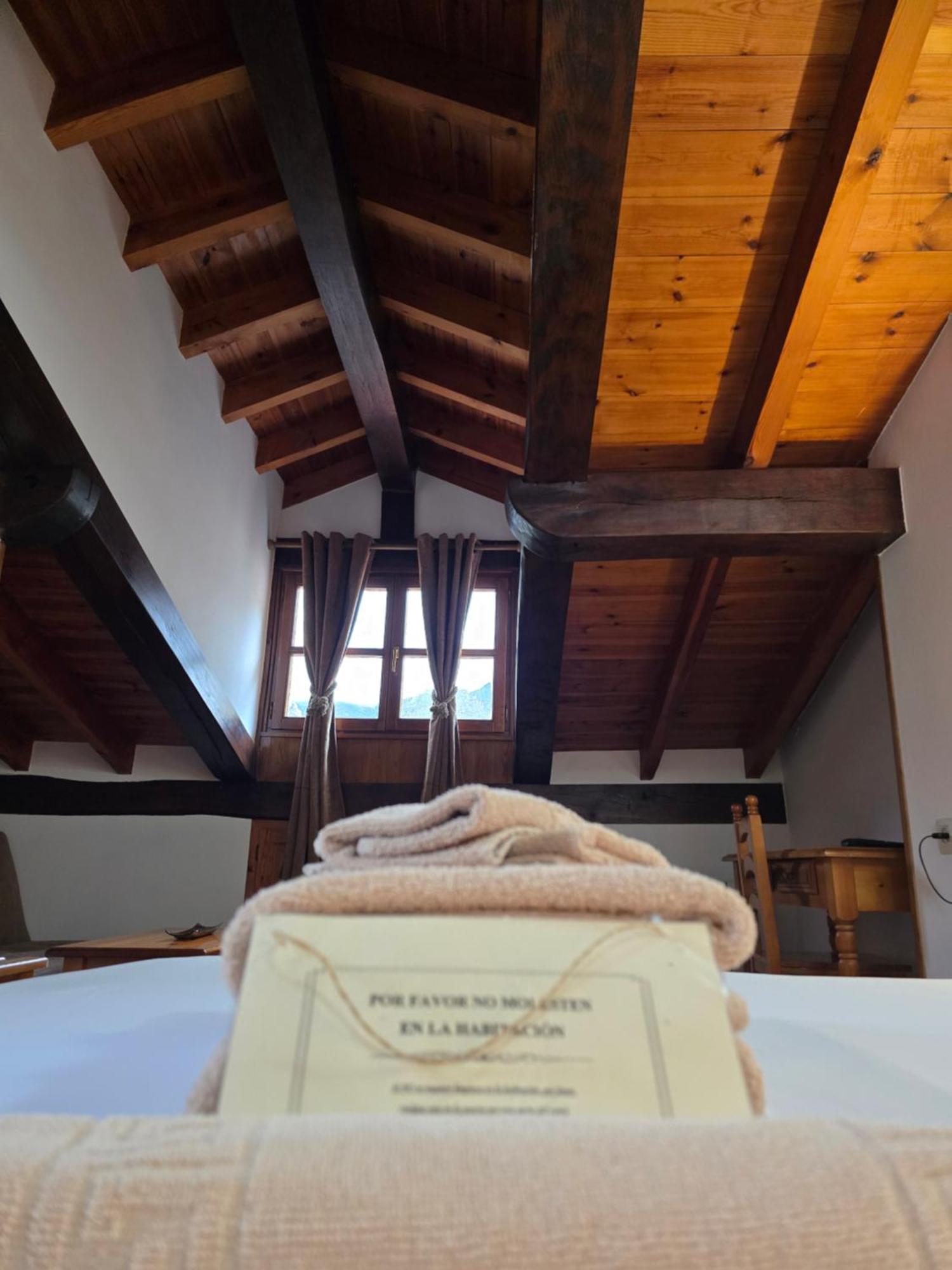 Hotel Rural El Sestil Dobres Esterno foto