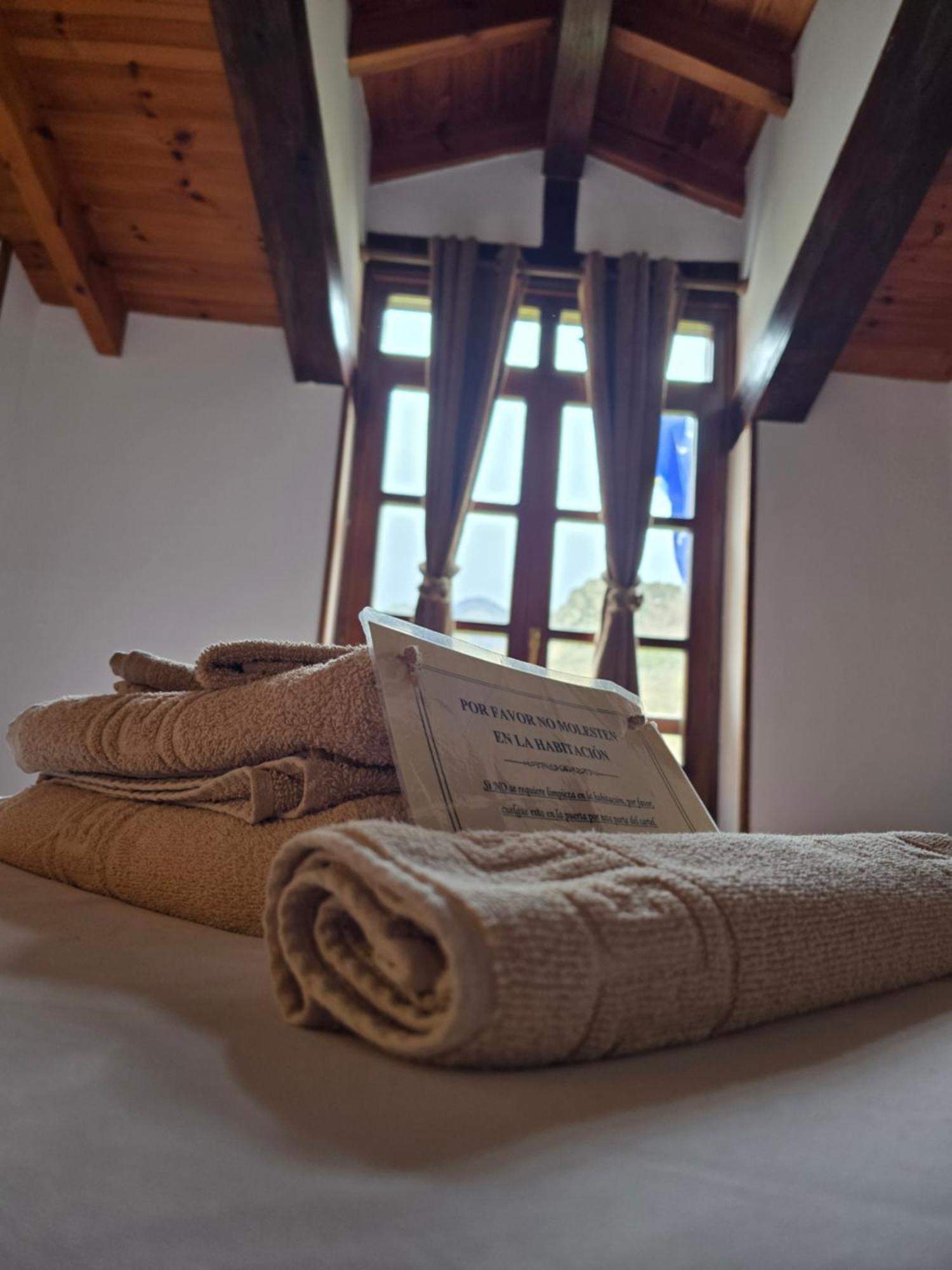 Hotel Rural El Sestil Dobres Esterno foto